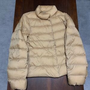 Uniqlo Beige Cropped Quilted Puffer Jacket